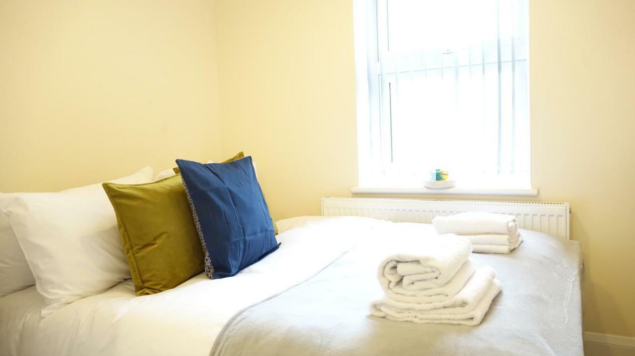 Heathrow Ensuite Rooms Londen Buitenkant foto