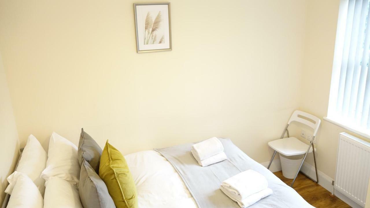 Heathrow Ensuite Rooms Londen Buitenkant foto