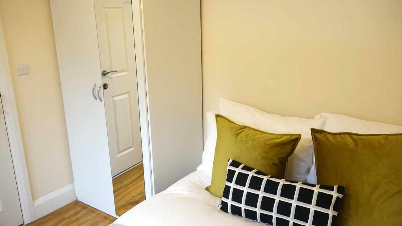 Heathrow Ensuite Rooms Londen Buitenkant foto