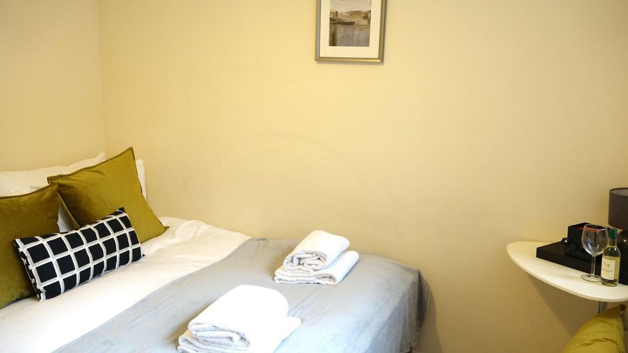 Heathrow Ensuite Rooms Londen Buitenkant foto