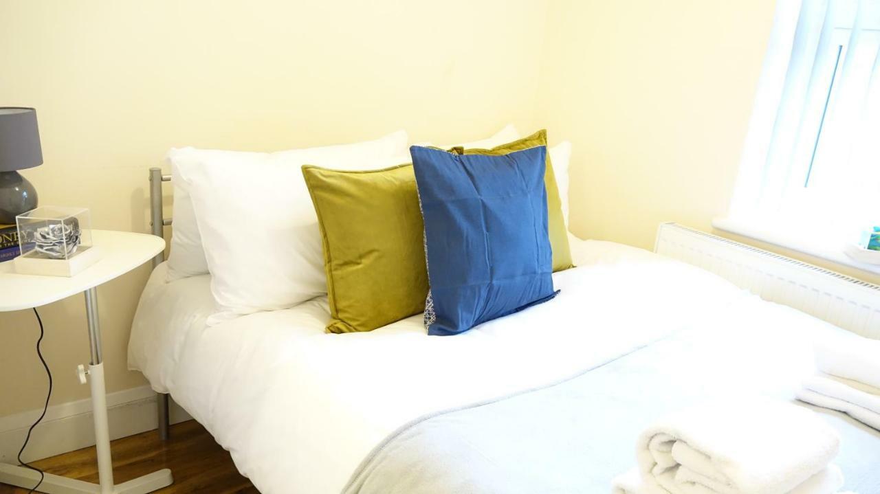 Heathrow Ensuite Rooms Londen Buitenkant foto