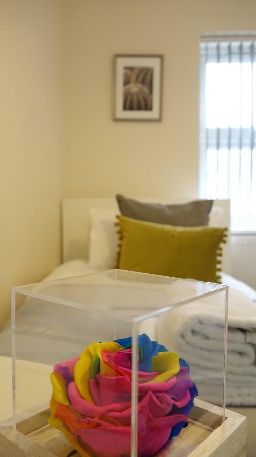 Heathrow Ensuite Rooms Londen Buitenkant foto