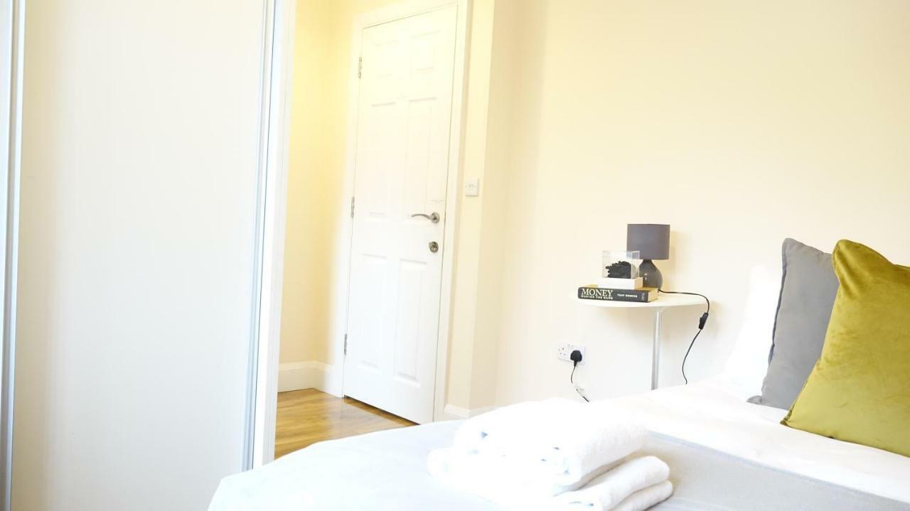 Heathrow Ensuite Rooms Londen Buitenkant foto