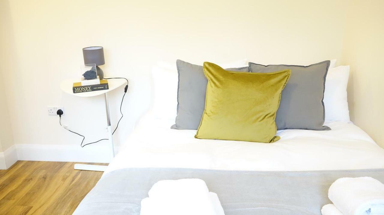 Heathrow Ensuite Rooms Londen Buitenkant foto