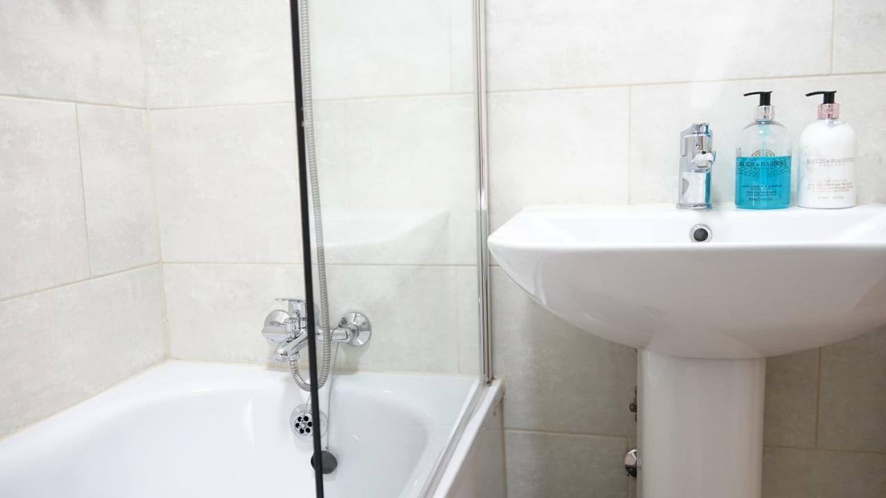 Heathrow Ensuite Rooms Londen Buitenkant foto