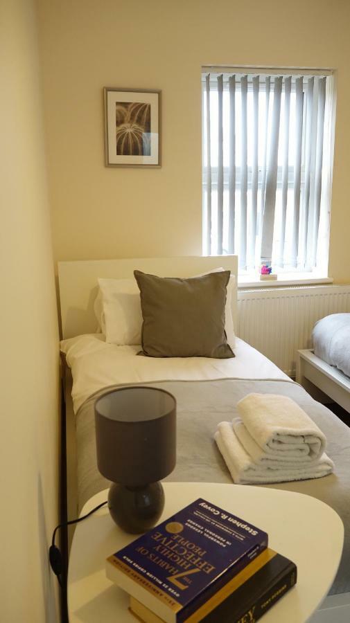 Heathrow Ensuite Rooms Londen Buitenkant foto