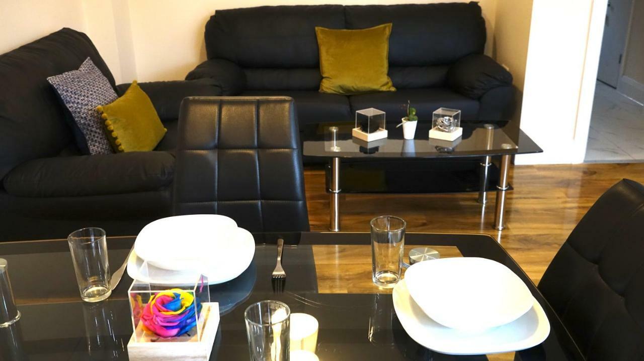 Heathrow Ensuite Rooms Londen Buitenkant foto