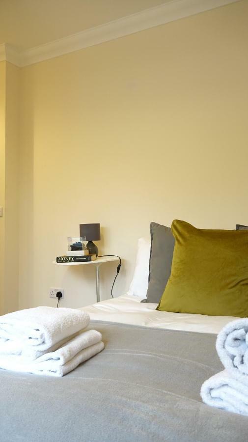 Heathrow Ensuite Rooms Londen Buitenkant foto