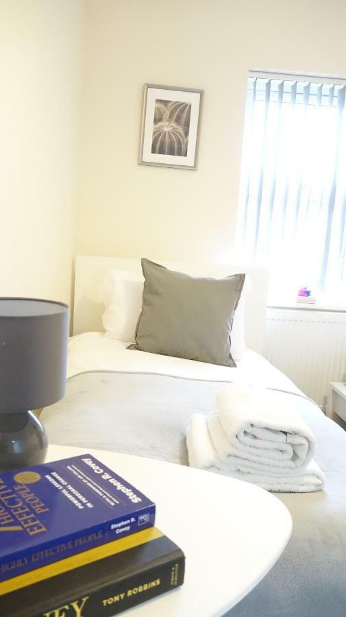 Heathrow Ensuite Rooms Londen Buitenkant foto
