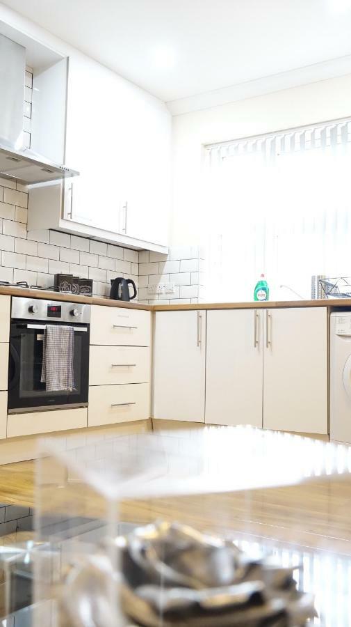Heathrow Ensuite Rooms Londen Buitenkant foto